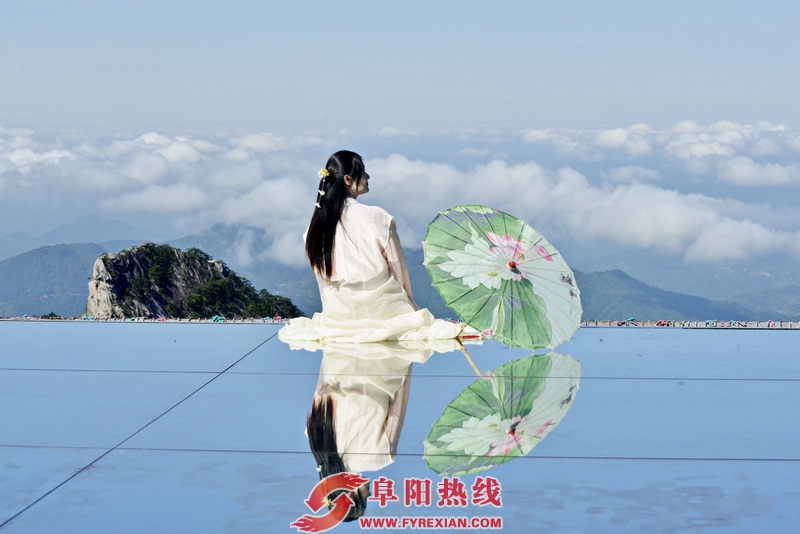 阜阳媒体达人探秘天堂寨