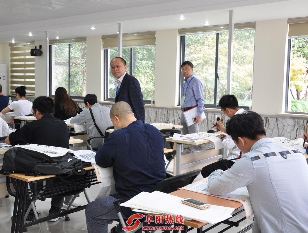 市教育局召开全市2020年成人高考考点考务培训会