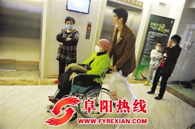 颍上男子为患病妻子举办病房婚礼 告诉她：有我在，不要怕