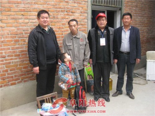 “快乐周日” 第五站： 慰问困难群众