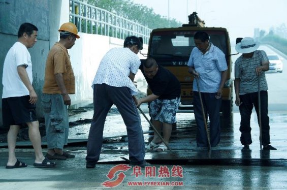 排除桥涵积水保畅通