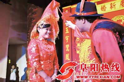 瑞典帅哥传统婚礼迎娶阜阳姑娘