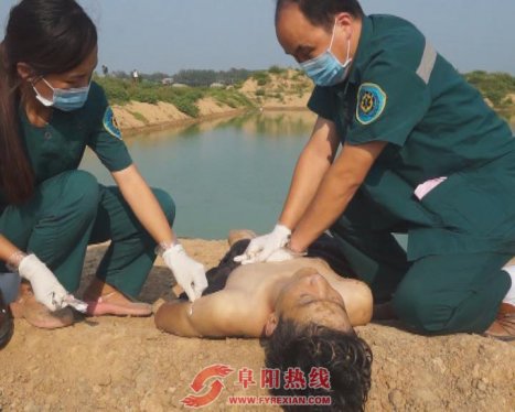 六人结伴游泳 一少年再也没有上来