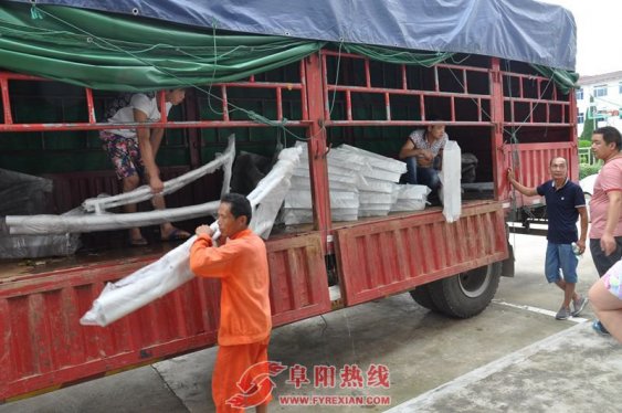 民生工程惠民生 路灯照进百姓心