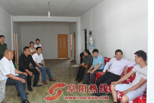 柳廷峰一行慰问阜阳成功捐献造血干细胞第一人徐宁