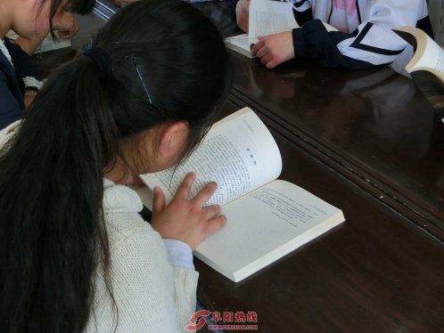 界首市舒庄镇开展读书月系列活动营造书香氛围