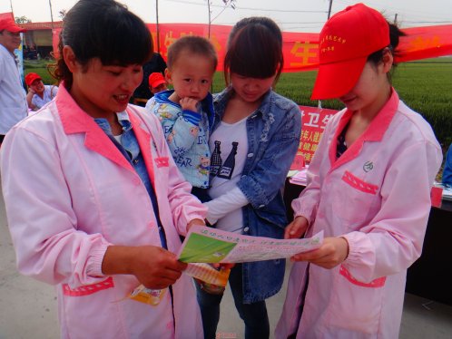 界首芦村宣传优生优育知识