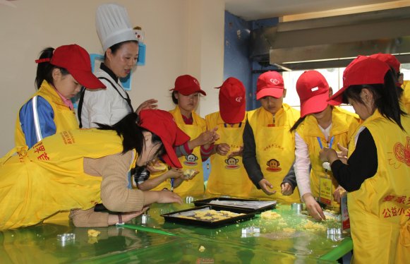 做个蛋糕送妈妈