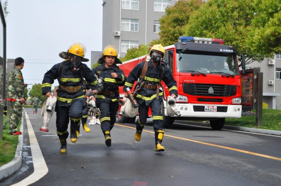 阜阳市消防支队举办春季大比武