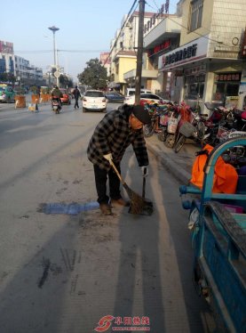 古稀之年环卫夫妇的马路天使情怀