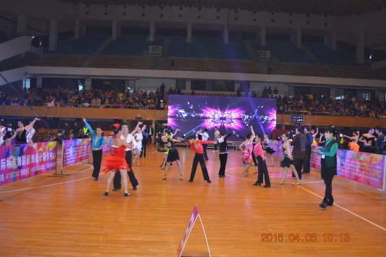 阜阳市颍州洪飞舞校摘得5个拉丁一等奖