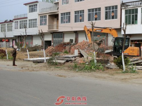 界首市舒庄镇开展集中清理建筑垃圾行动