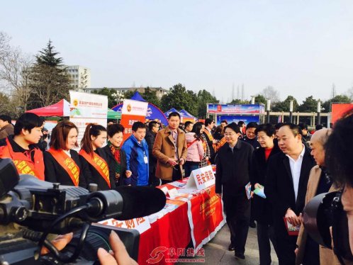 阜阳天安财险迎“3.15”开展保险宣传月活动