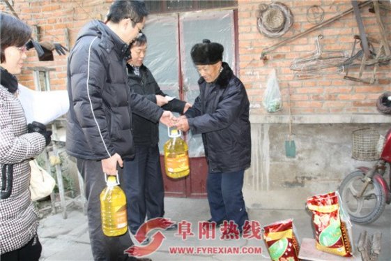 走访慰问离退休老干部