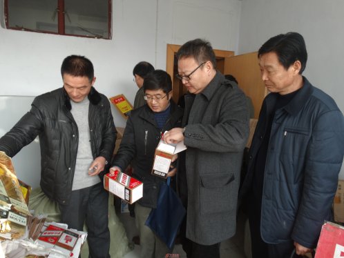 省工商局督查太和县元旦春节打假专项行动