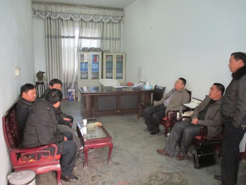 界首市包联单位到新马集镇帮扶慰问环境整治工作