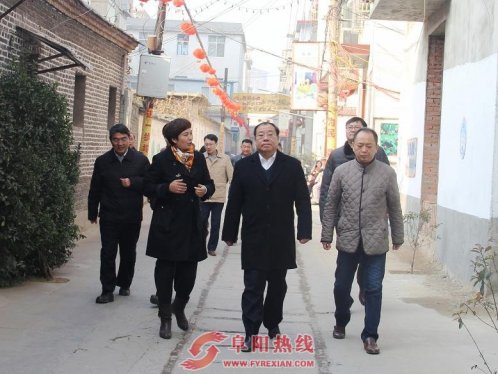 阜阳市委书记于勇到界首西城街道解放社区调研