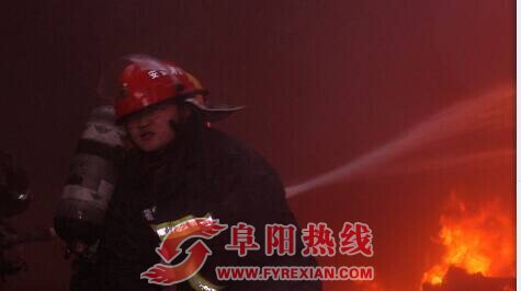 阜阳交警闻火情而动 妥善处置火警警情