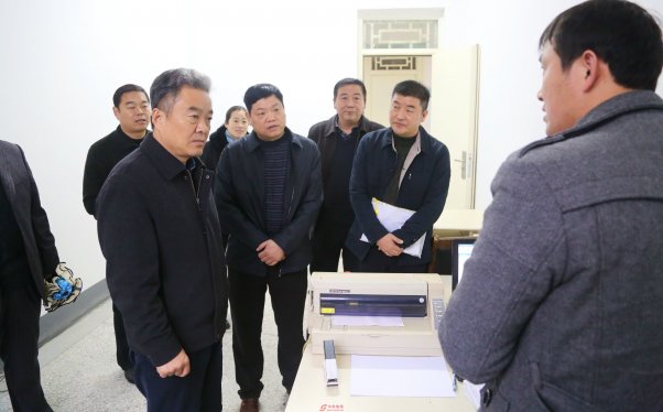 阜南县委、县政府重视2015年新农合筹资工作