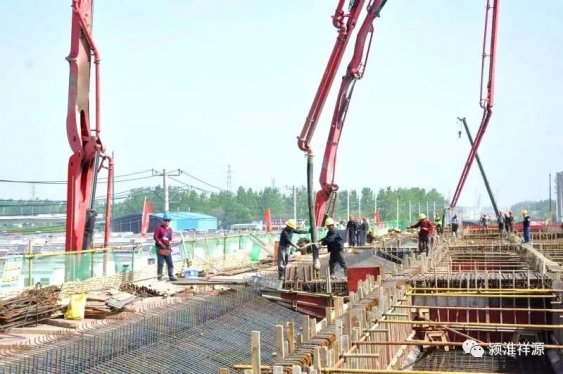 @祥源业主，霞光大道高架桥混凝土浇筑 直达高铁西站 坐享高铁红