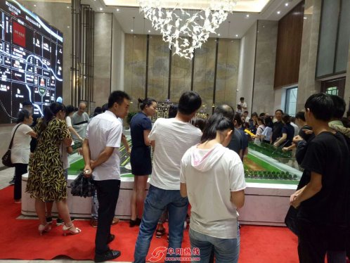 【华鸿珑樾府】营销中心启幕盛典，盛况空前惊艳颍上！