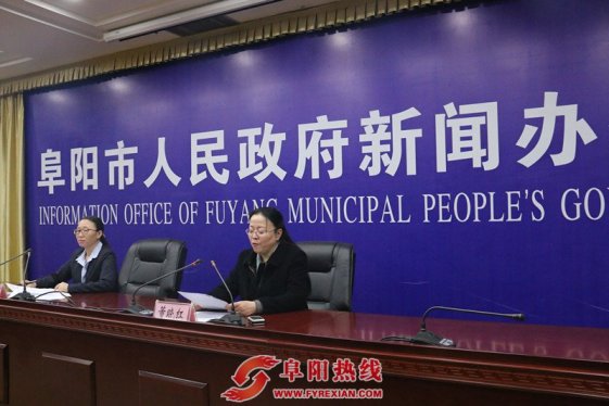 去年全市城镇新增就业6.87万人，帮扶近2万名贫困劳动力就业