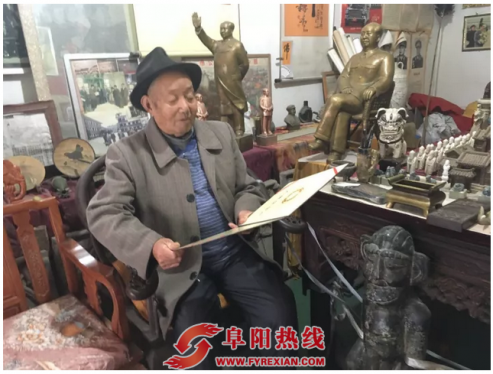 界首八旬老人办起红色收藏馆,只为让老物件发挥更大的价值