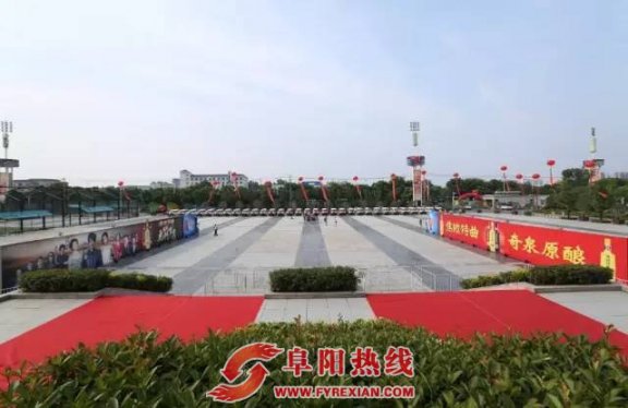 焦陂特曲重现光辉岁月群星演唱会圆满结束，现场火爆图片来袭