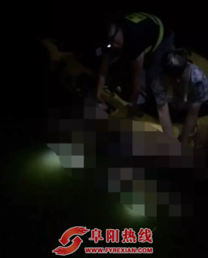 阜阳一78岁老人腰绑30多斤石块落水溺亡