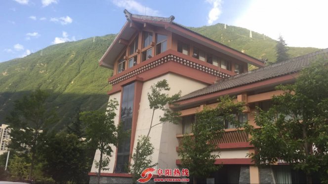 九寨沟地震灾区3.5万滞留游客 预计9日18点前转移完