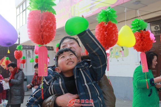 元宵节猜灯谜 欢乐有趣涨知识