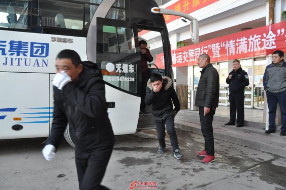 界首大队举行客运车辆事故应急演练