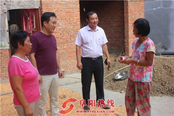 泉阳镇：情系计生特扶户 中秋慰问暖人心