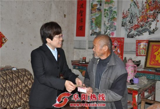 太和法院院长吴静深入帮扶点开展精准扶贫工作