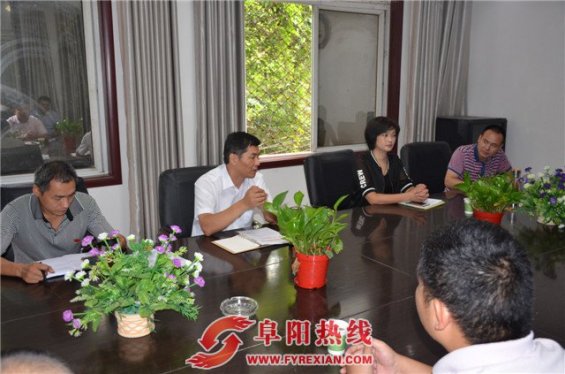 界首政务服务中心开展上门指导服务项目建设