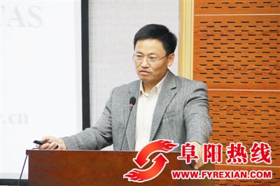 从高考落榜生到美国科学院院士