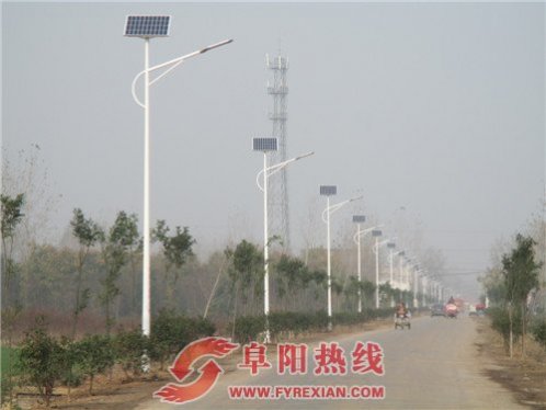 界首市新马集：200盏太阳能路灯助力美好乡村建设