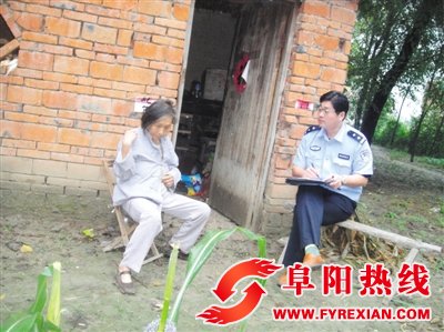 劫匪深夜来袭 8旬老太勇退敌