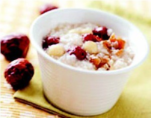 提高免疫力吃什么好?试试五款冬季养生粥