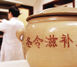 冬季服膏方还要重调养